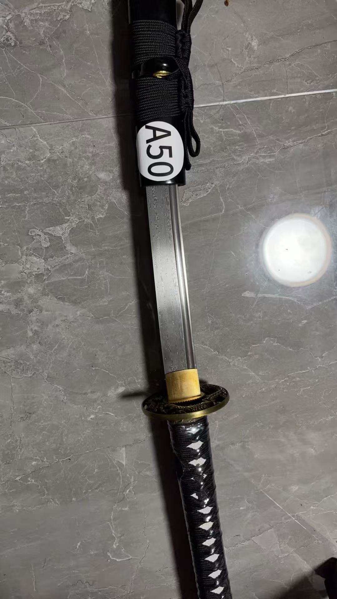 (A50)Japanese samurai sword hand forged damascus steel steel covered earth burning blade exquisite collection