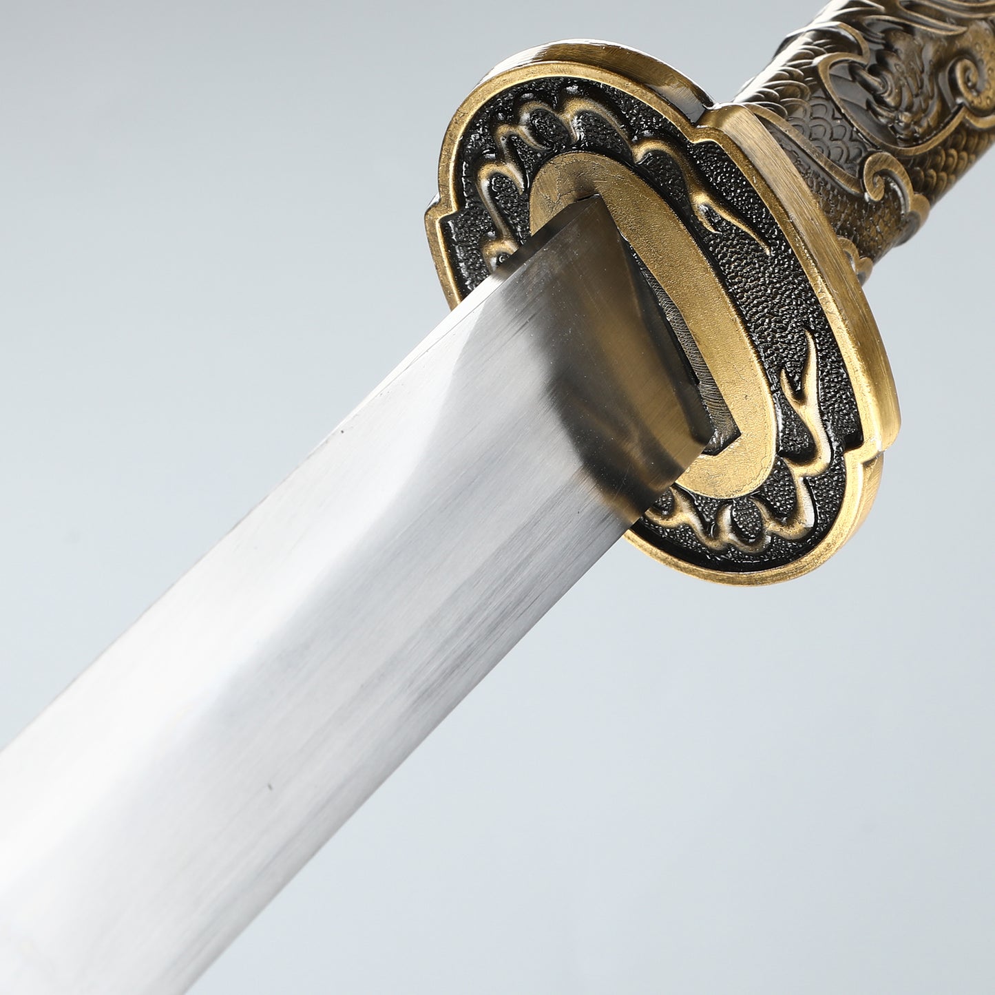 Chinese straight knife Tang knife film and television knife decoration knife 1095 steel manufacturing dragon pattern scabbard