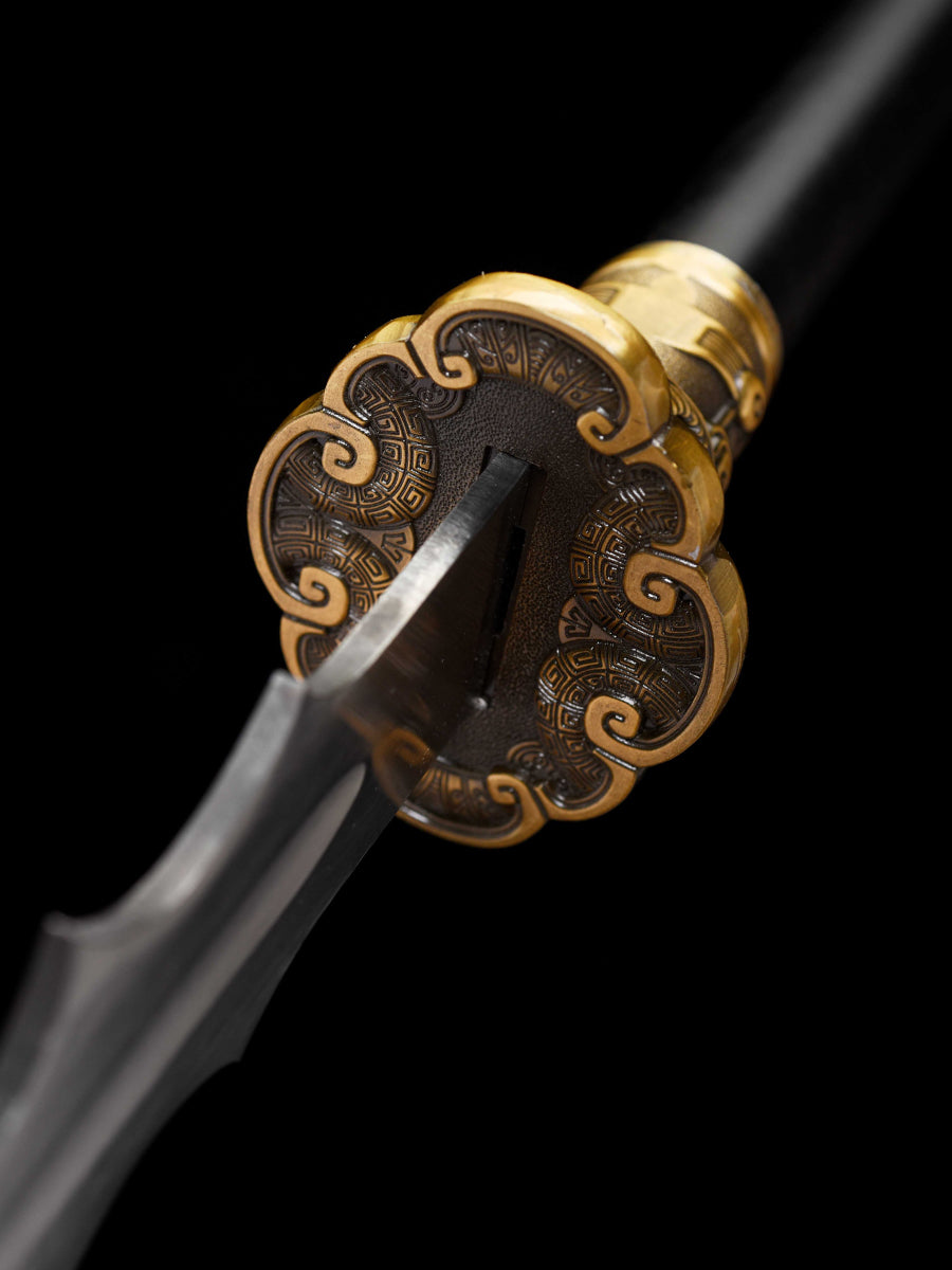 Eighteen weapons for decoration and collection, Dragon Gallbladder Bright Silver Spear
