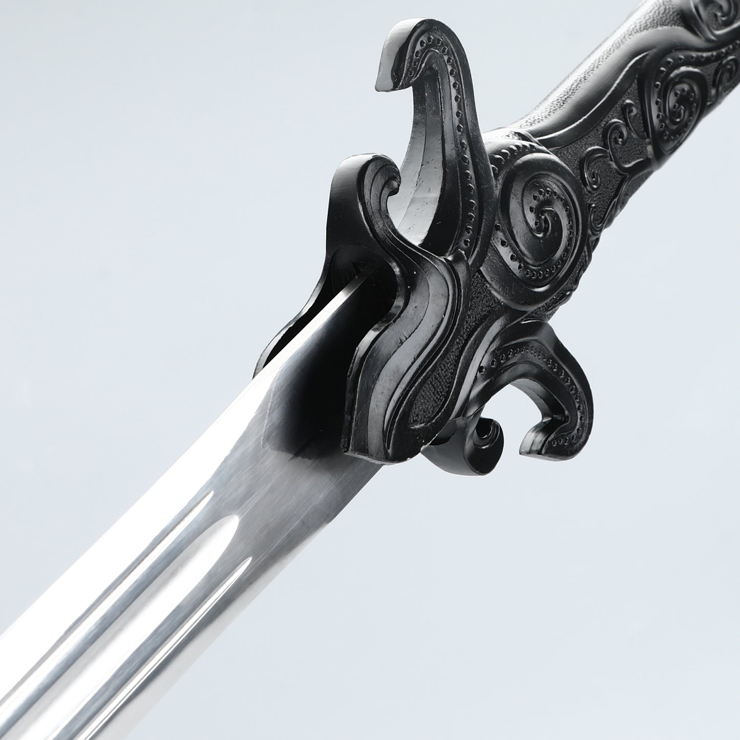 Black Sword, a handmade Han Dynasty sword made of 1095 steel in China, used for collection and gift giving