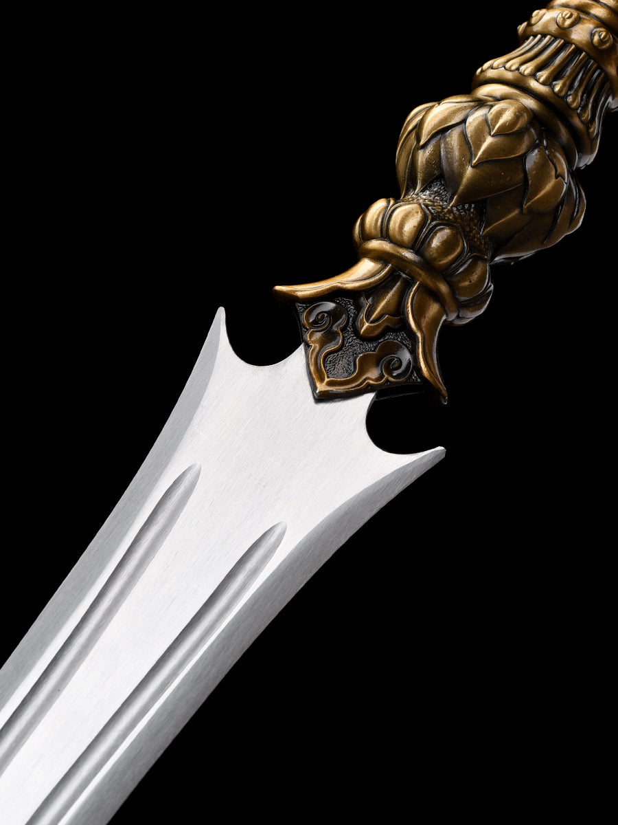 Eighteen weapons: Lotus Spear