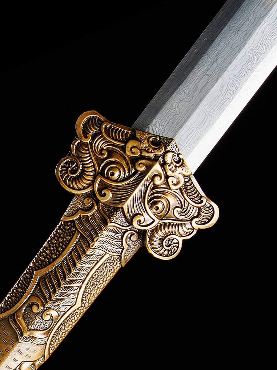 Sword Made in China Damascus Steel Forged Chicken Wings Wooden Sheath
