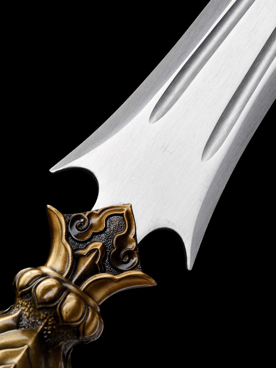 Eighteen weapons: Lotus Spear