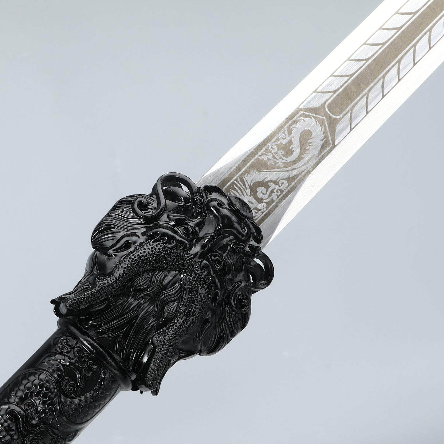 Handmade Chinese Black Dragon Theme Full Tang Han Dynasty Real Chinese Swords