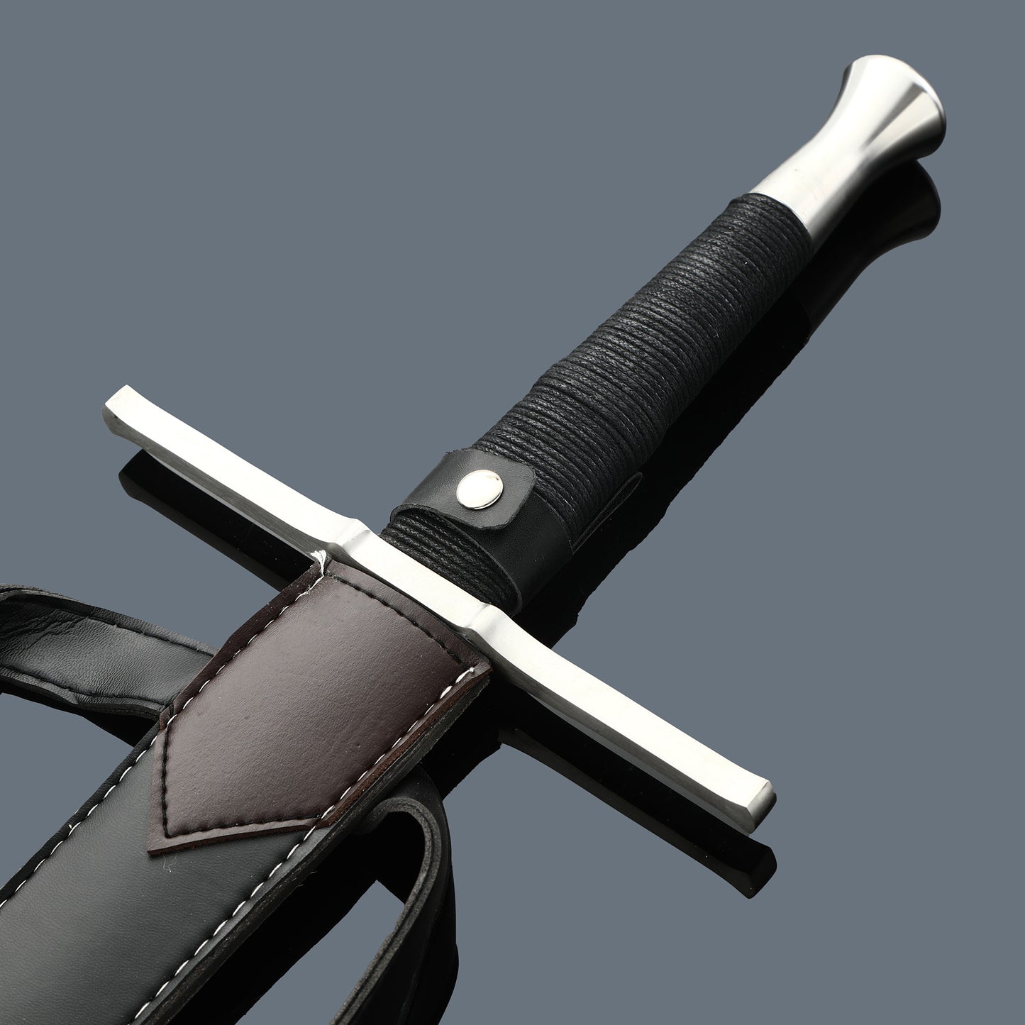 (32)EUROPEAN SWORD