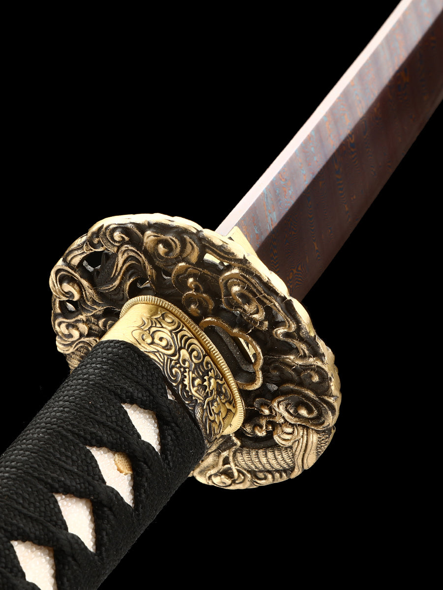 Aut Japanese knife made of Damascus steel with twisted patterns, hand forged and sharpened(79)