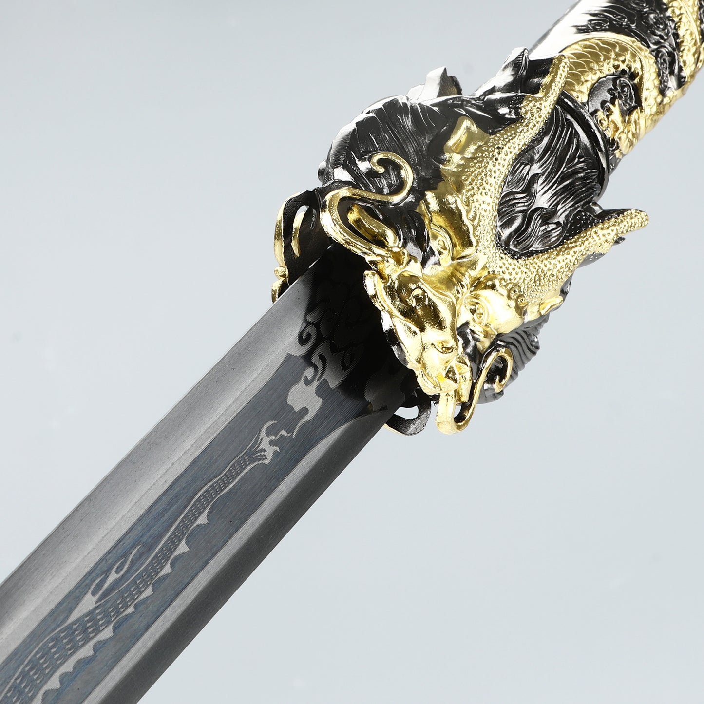 Handmade Chinese Black Dragon Theme Full Tang Han Dynasty Real Chinese Swords blunt