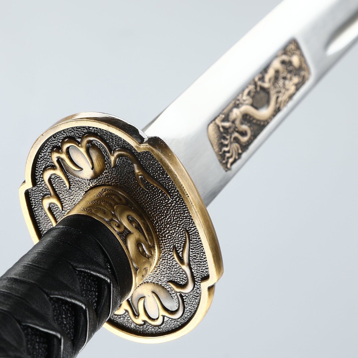 Chinese Sword Tang Dynasty Sword High Carbon Steel Dragon Pattern Sheath