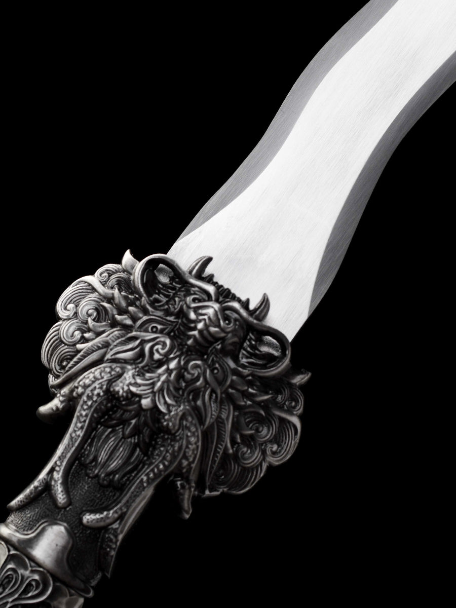 Eighteen weapons: Golden Snake Spear