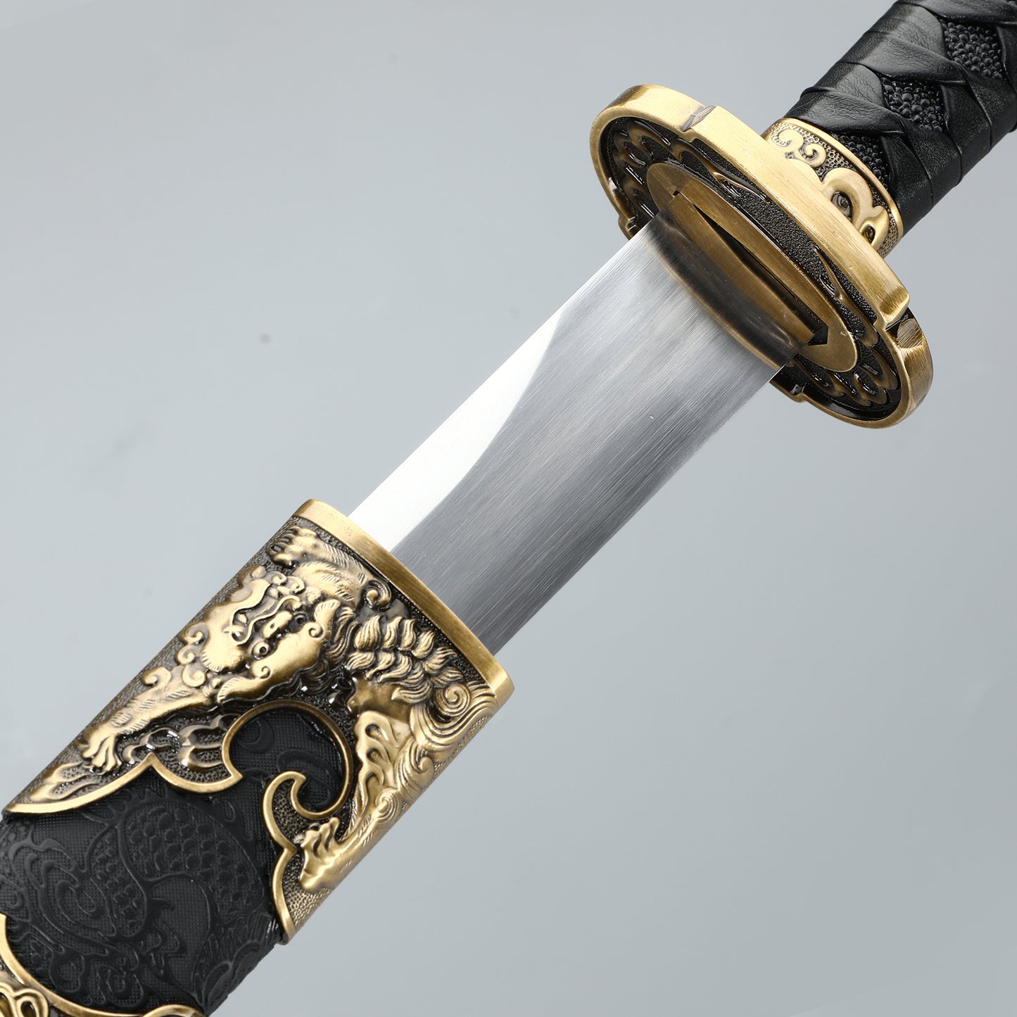 Chinese Sword Tang Dynasty Sword High Carbon Steel Dragon Pattern Sheath