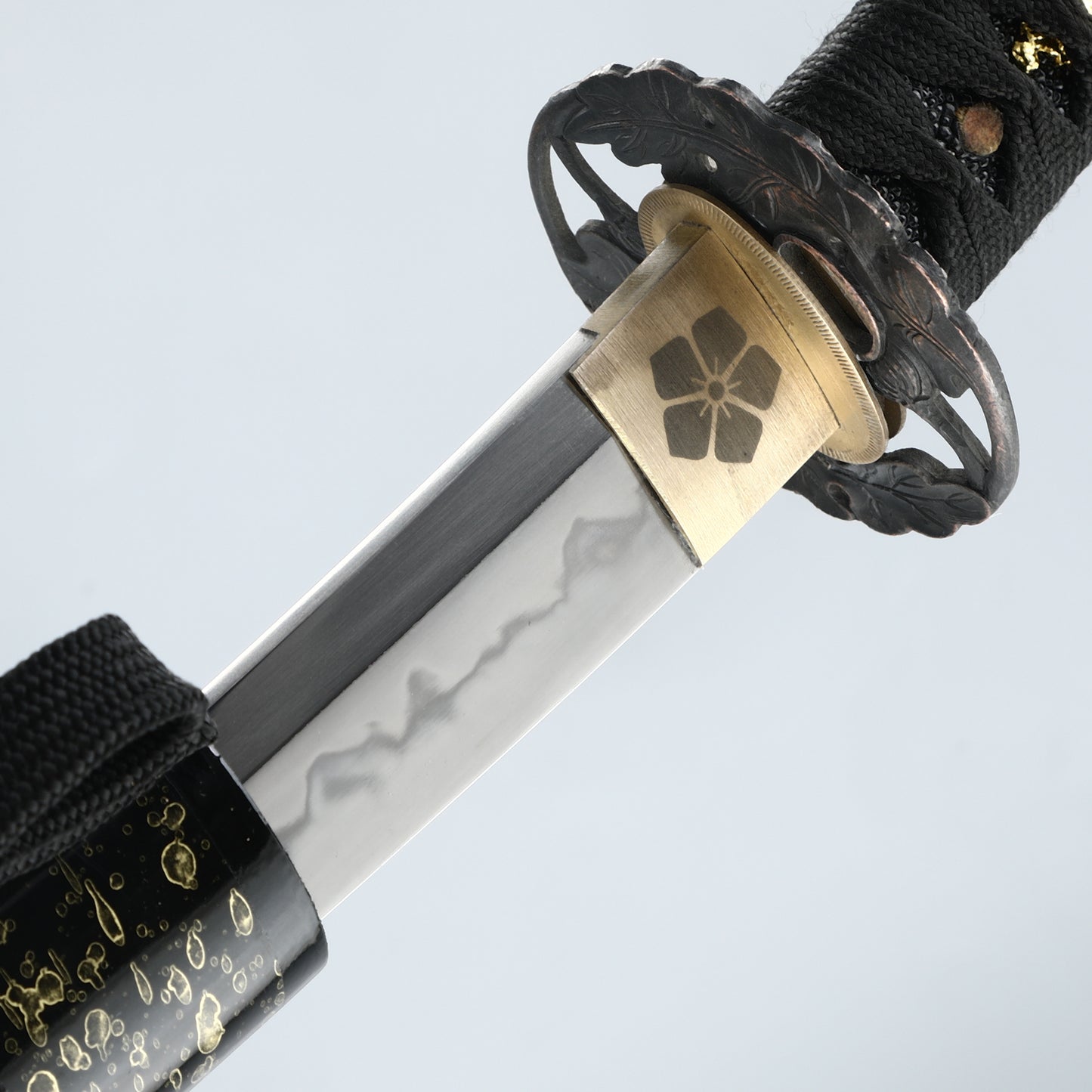 Japanese ninja short knife T10 steel hand ground samurai sword with sharp edges, ready for battle in the entire Tang Dynasty
