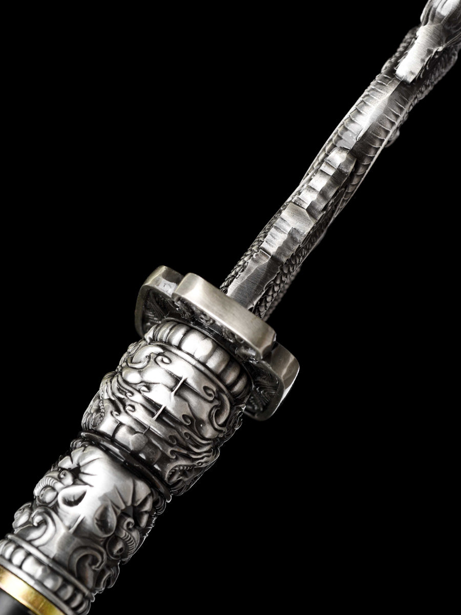 Eighteen weapons decoration collection: Qinglong big sword