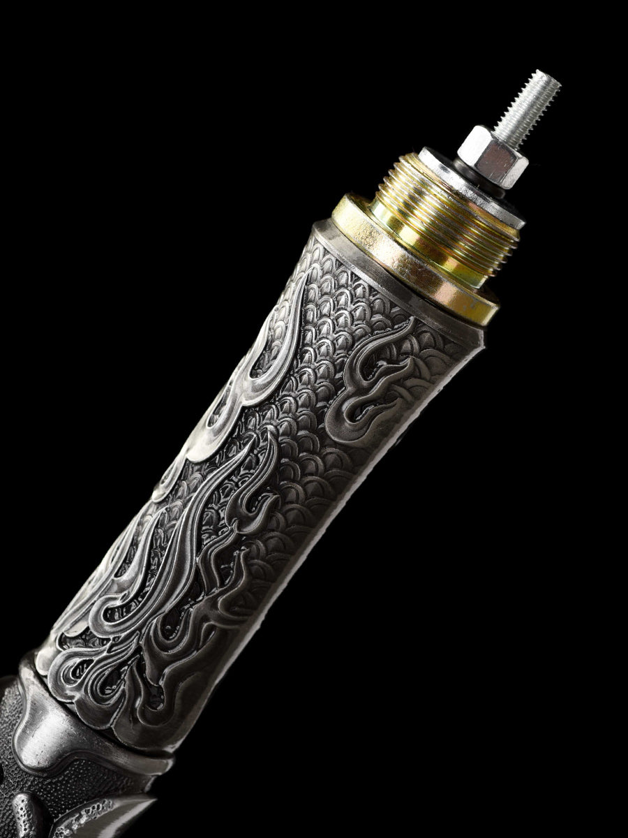Eighteen weapons: Golden Snake Spear