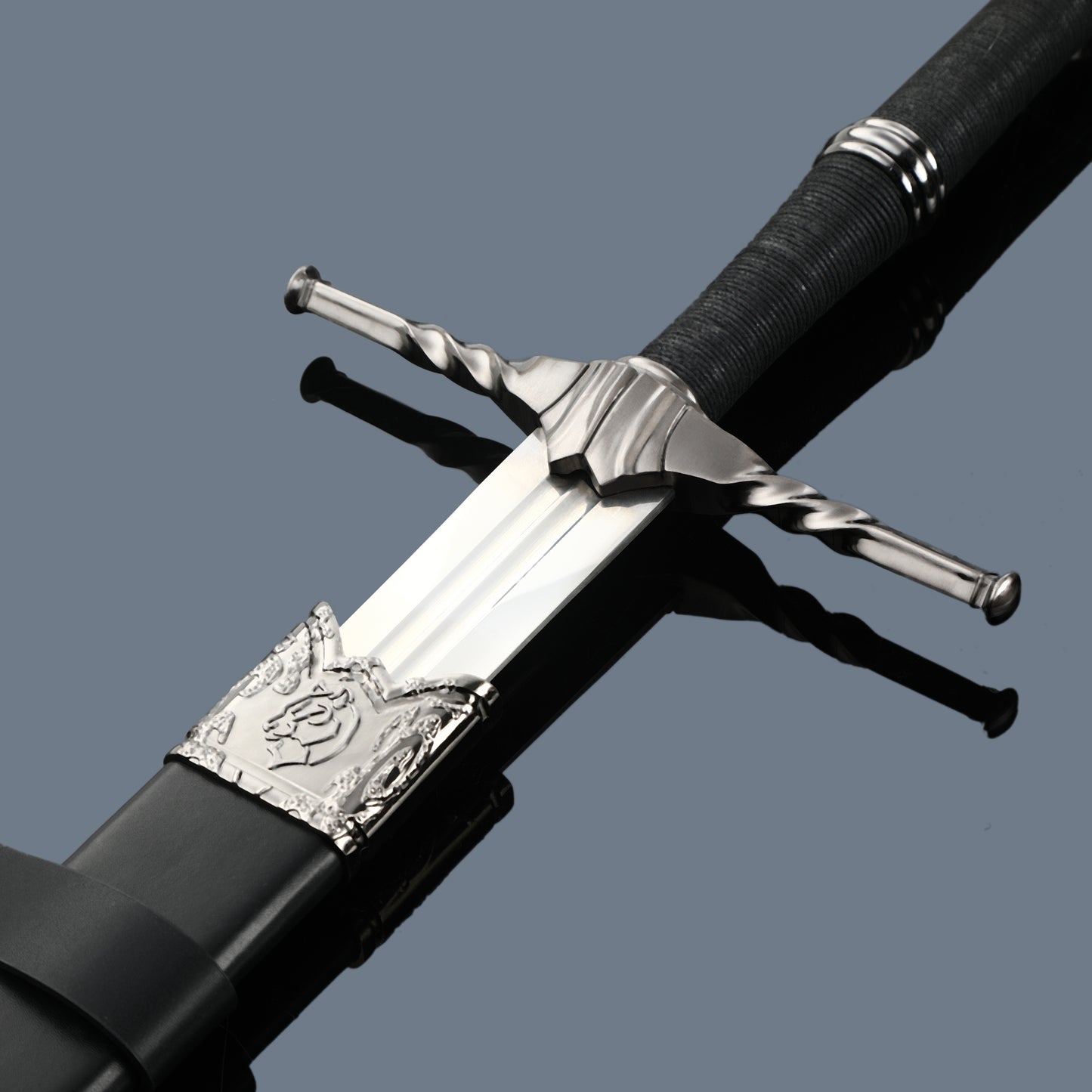 (26)EUROPEAN SWORD