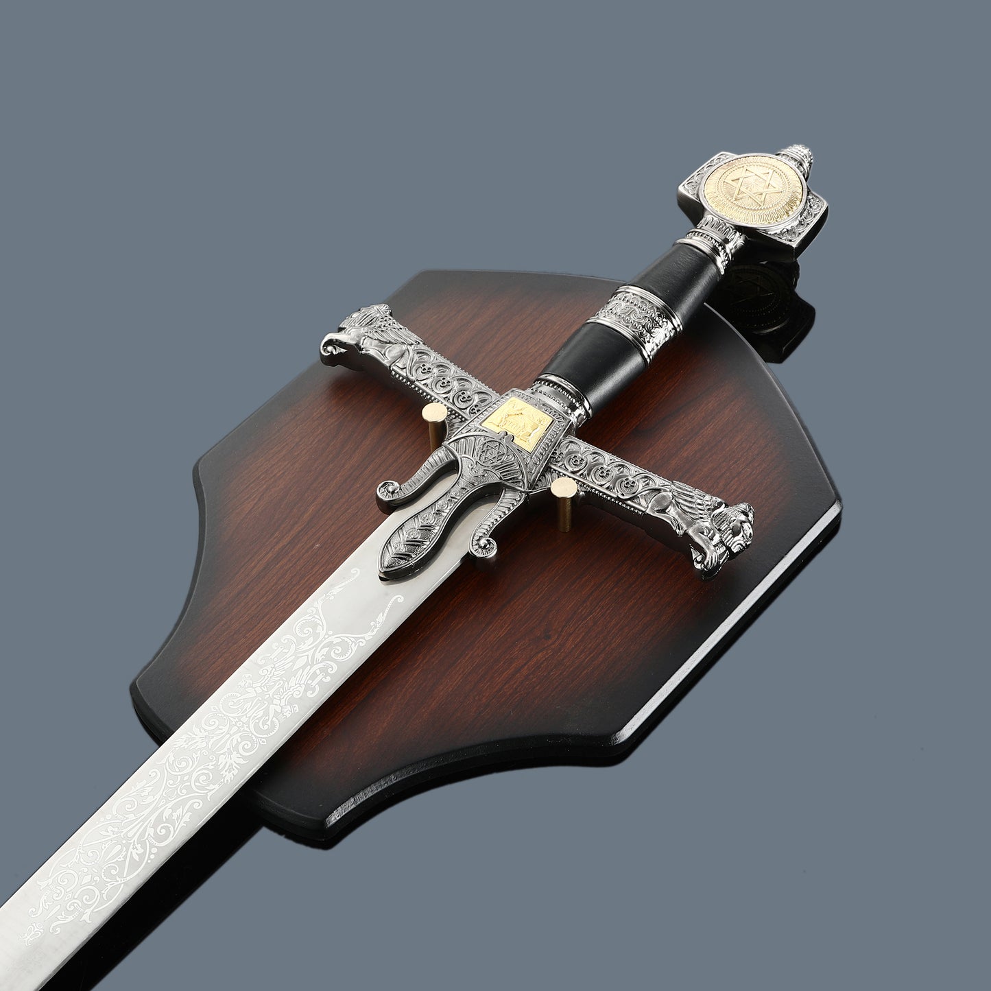 (25)EUROPEAN SWORD