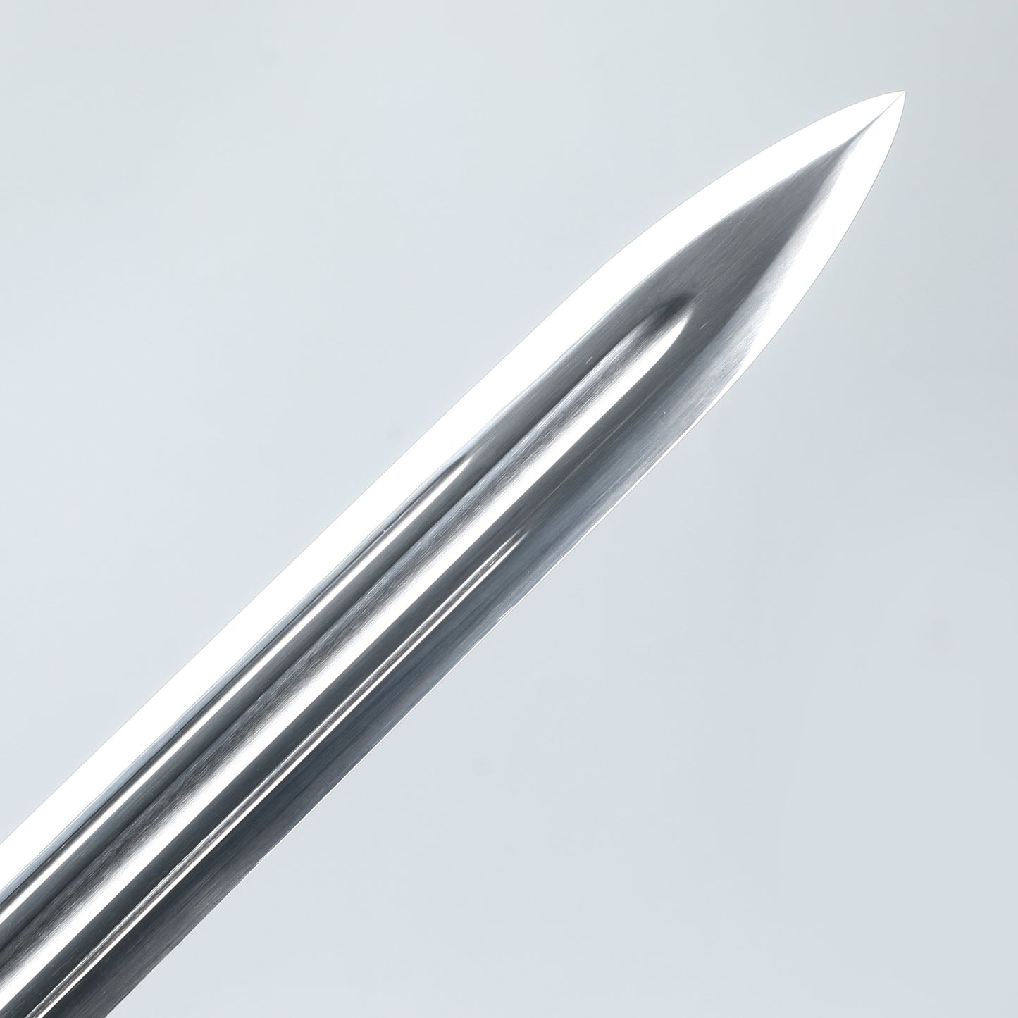 Black Sword, a handmade Han Dynasty sword made of 1095 steel in China, used for collection and gift giving