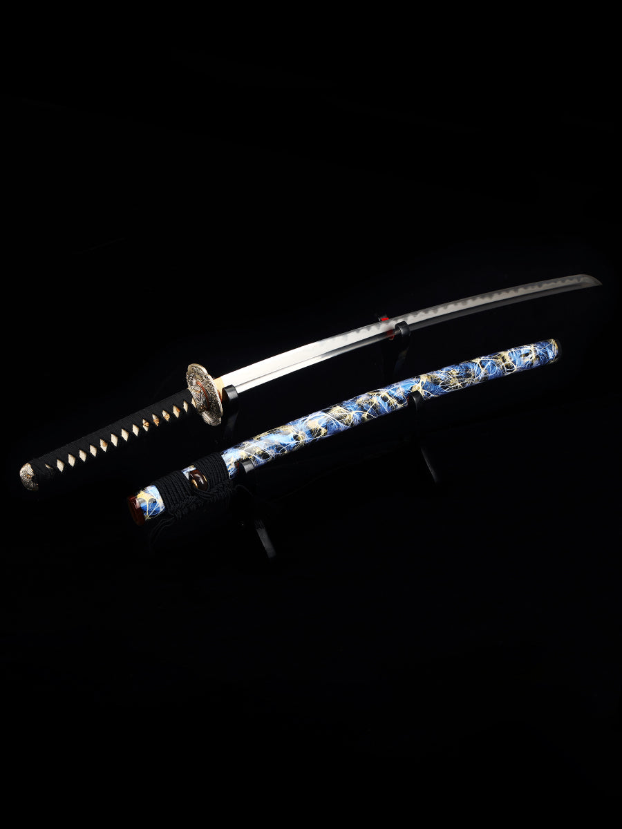 Authentic Japanese knife made of T10 steel, with a blade made of clamped steel, hand forged and sharpened, high-end collectible(77)