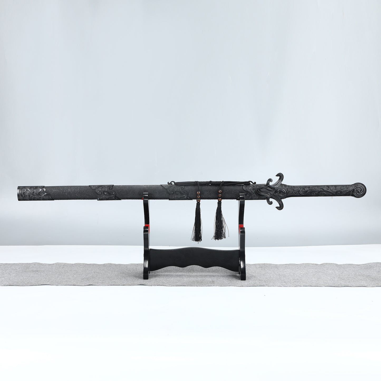 Black Sword, a handmade Han Dynasty sword made of 1095 steel in China, used for collection and gift giving