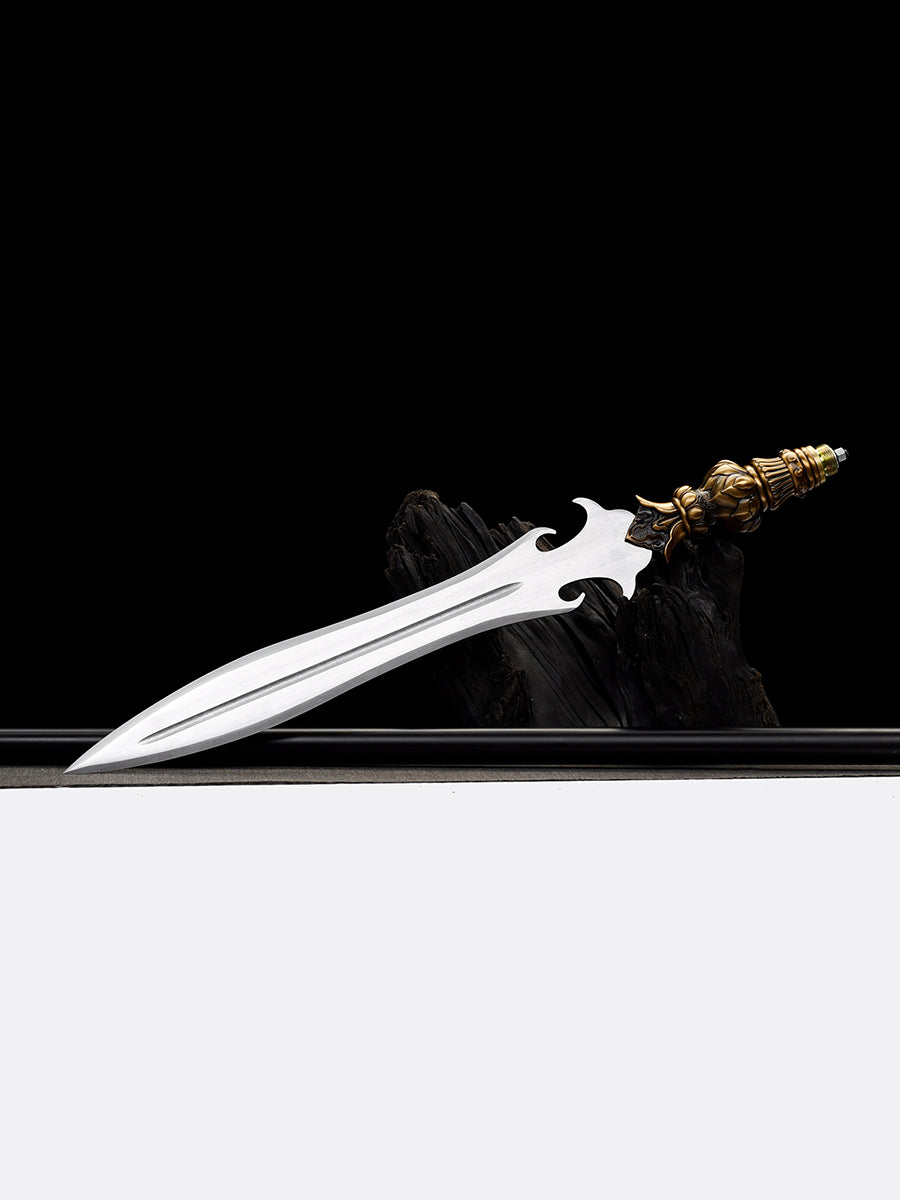 Eighteen weapons: Lotus Spear 111