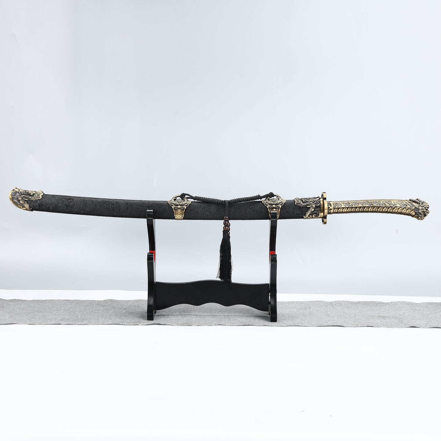 Chinese straight knife Tang knife film and television knife decoration knife 1095 steel manufacturing dragon pattern scabbard