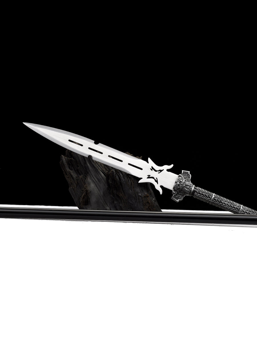 Eighteen weapons: Cold Moon Spear