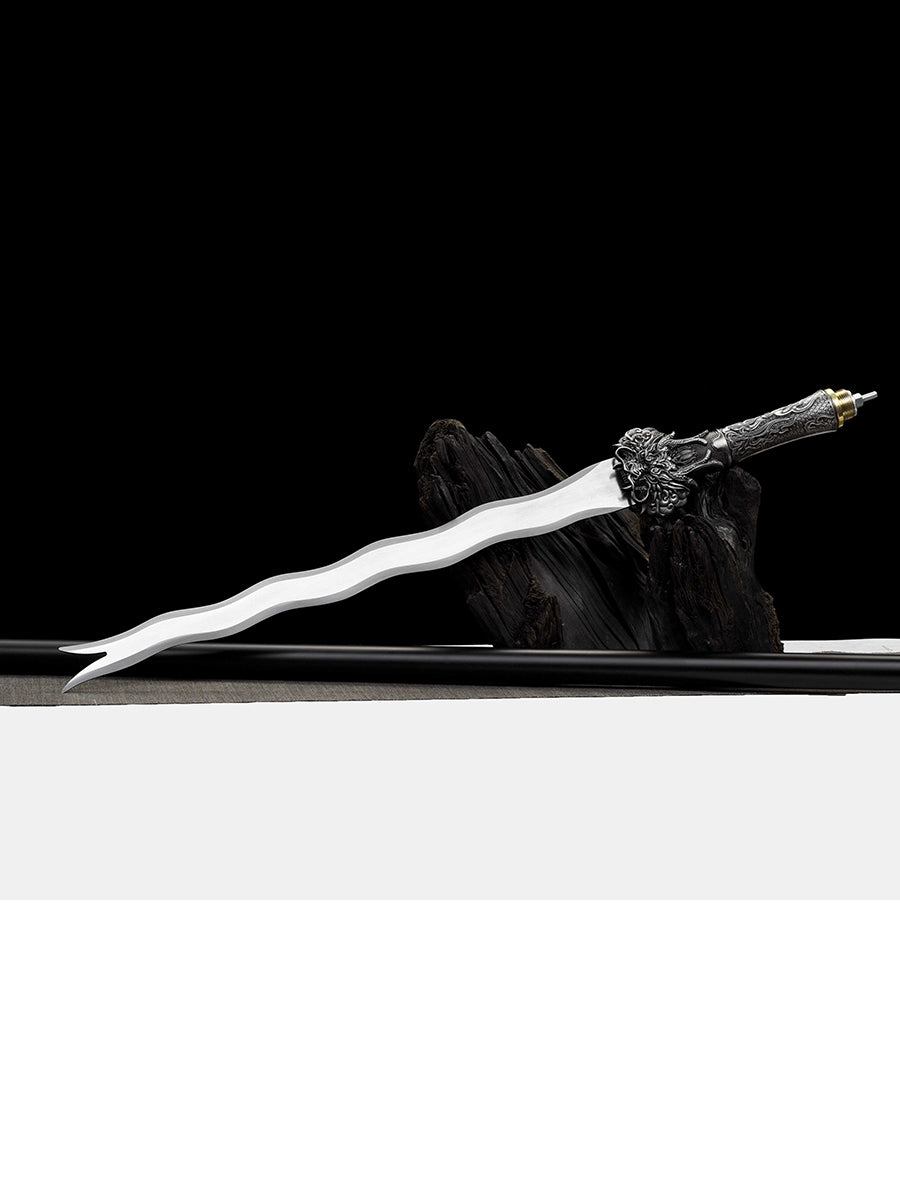 Eighteen weapons: Golden Snake Spear