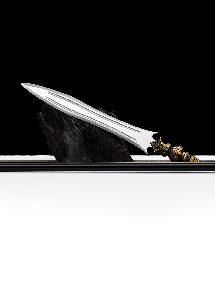 Eighteen weapons: Lotus Spear