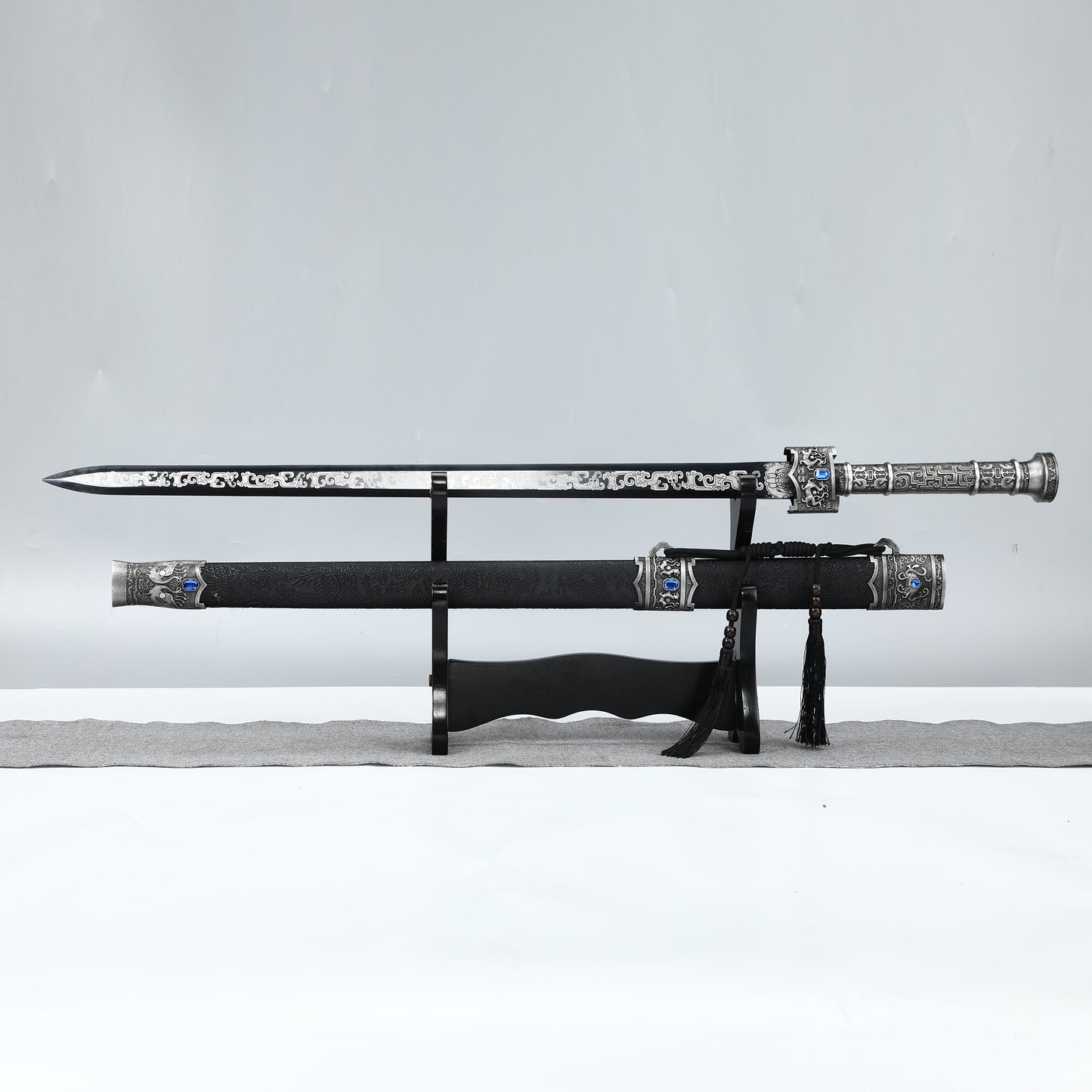 Handcrafted 1095 steel Han Dynasty swords for collection and gift making