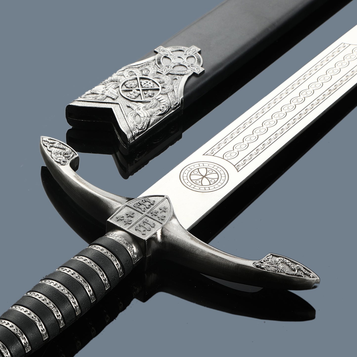 (19)EUROPEAN SWORD