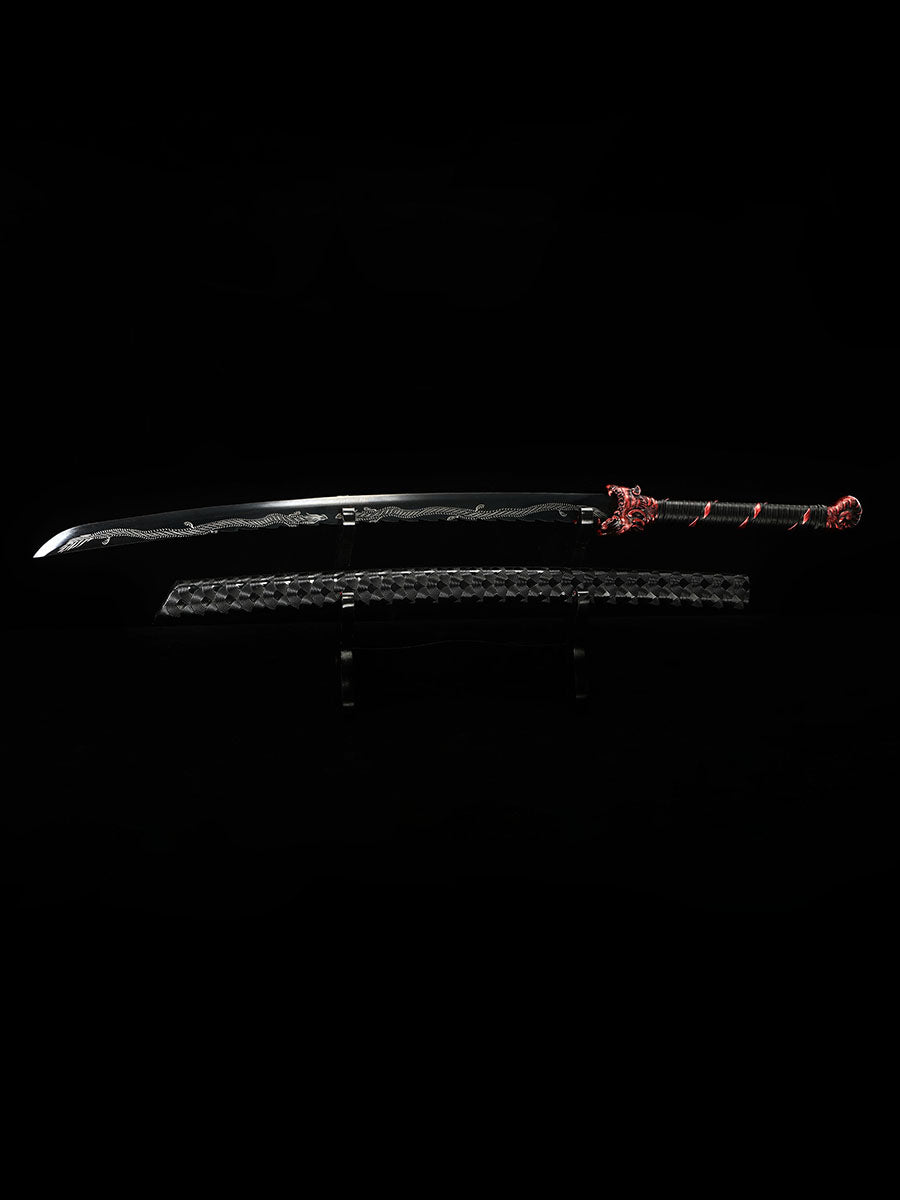 (138) Long knife made of 1095 steel in black