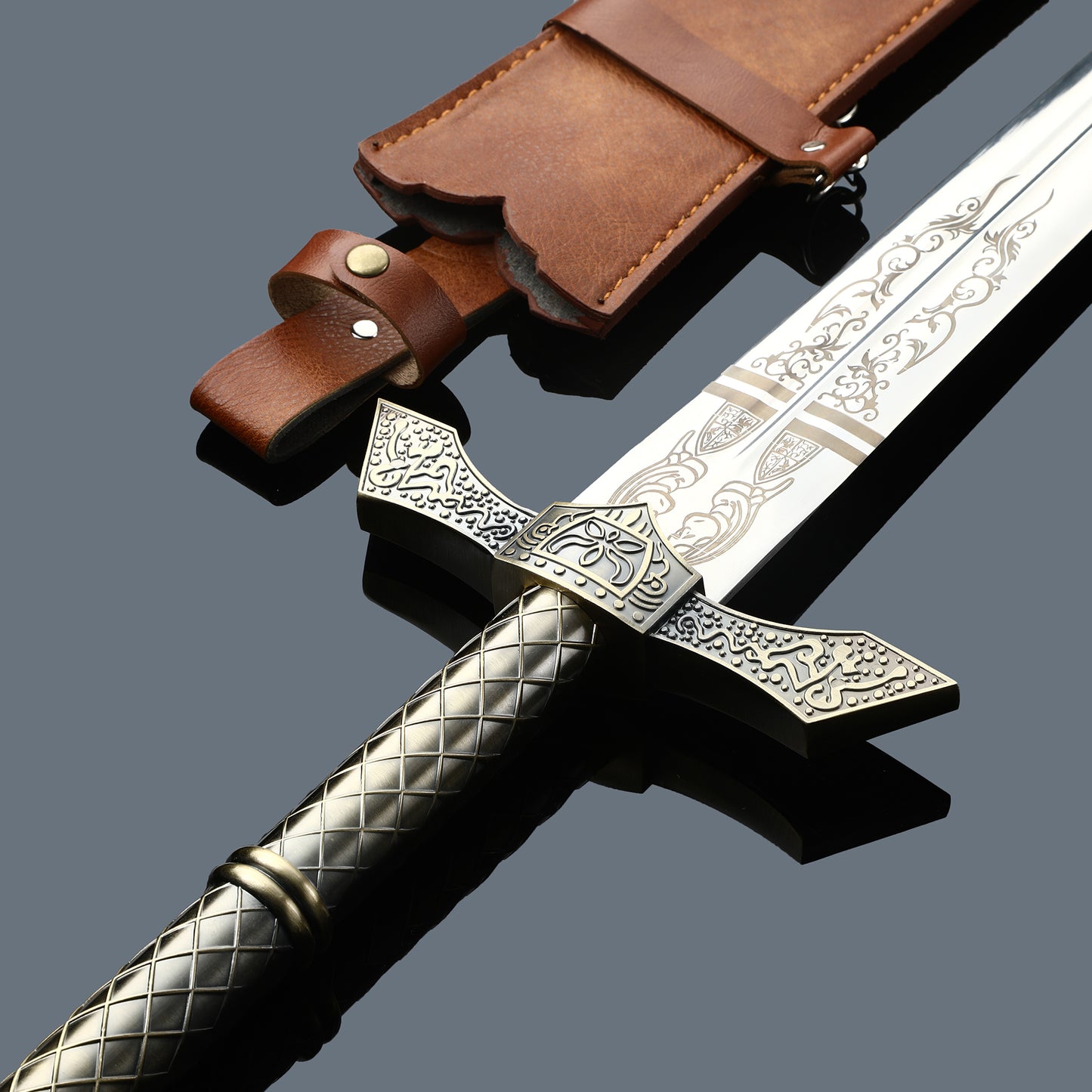(16)EUROPEAN SWORD