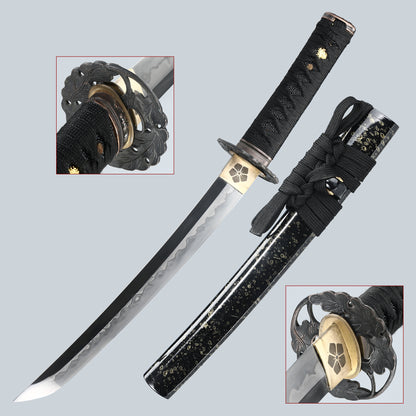 Japanese ninja short knife T10 steel hand ground samurai sword with sharp edges, ready for battle in the entire Tang Dynasty