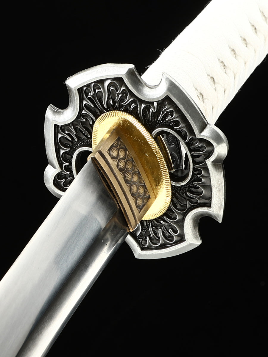 Japanese samurai sword made of 1095 steel