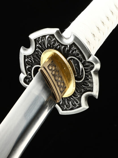 Japanese samurai sword made of 1095 steel