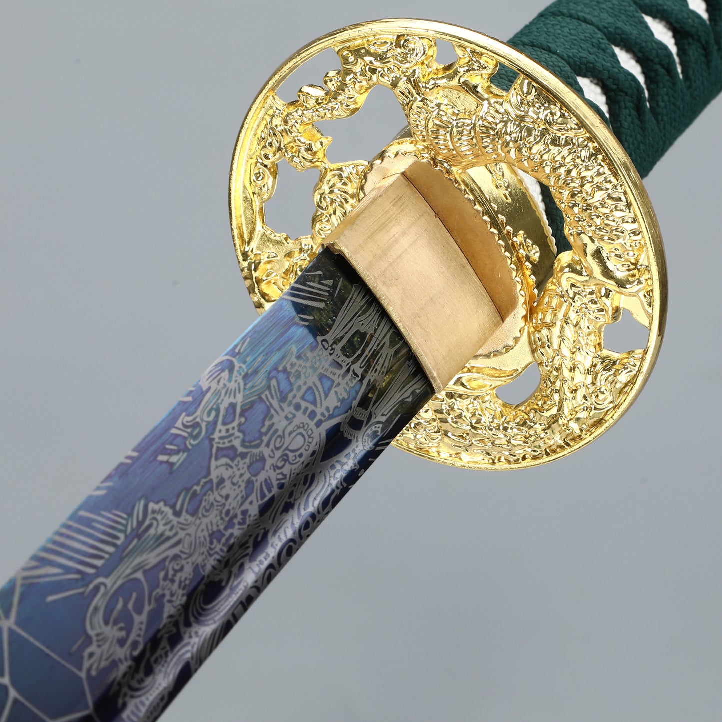 (40) Handmade authentic Japanese Samurai Sword 1060 steel baked blue with green Saya