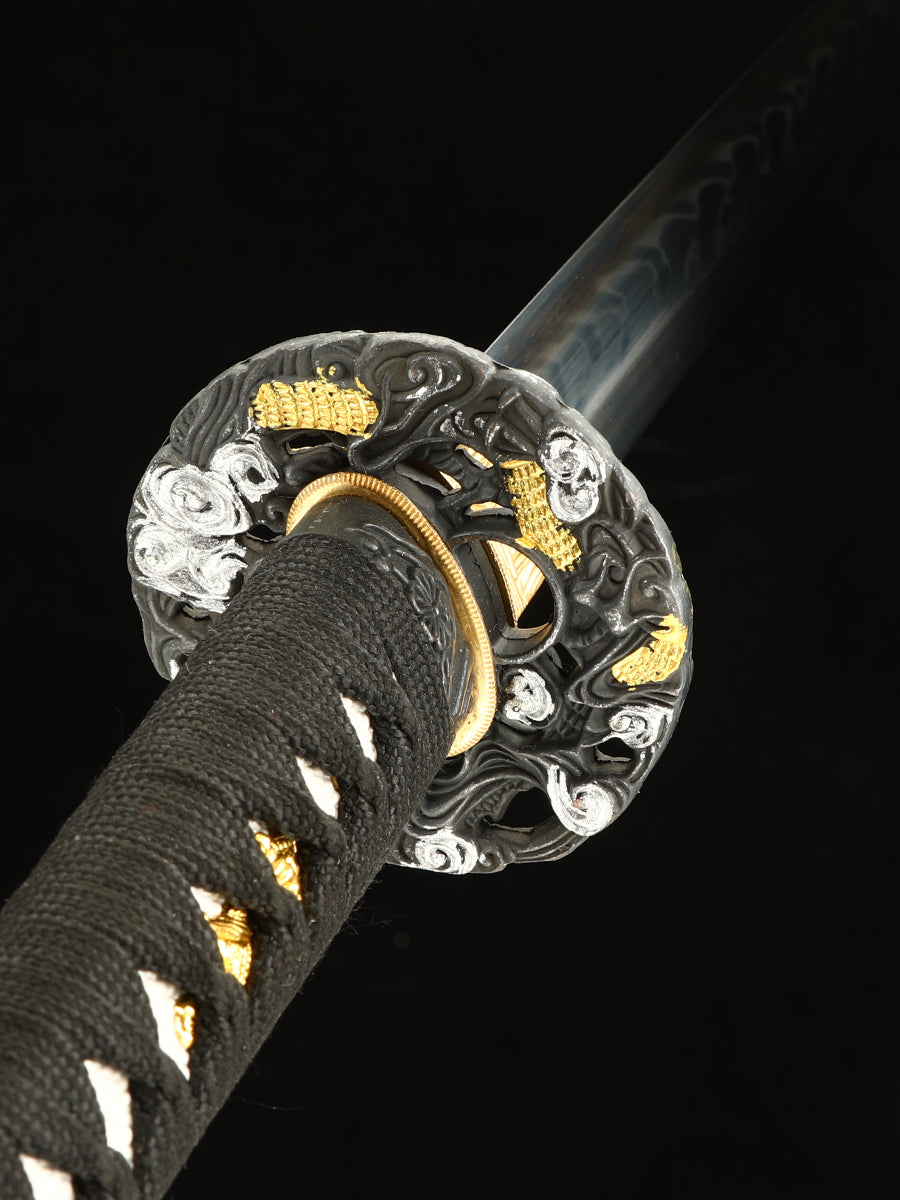 Hand forged samurai sword, dragon sword, Tan T10 steel production