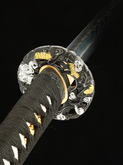 Hand forged samurai sword, dragon sword, Tan T10 steel production
