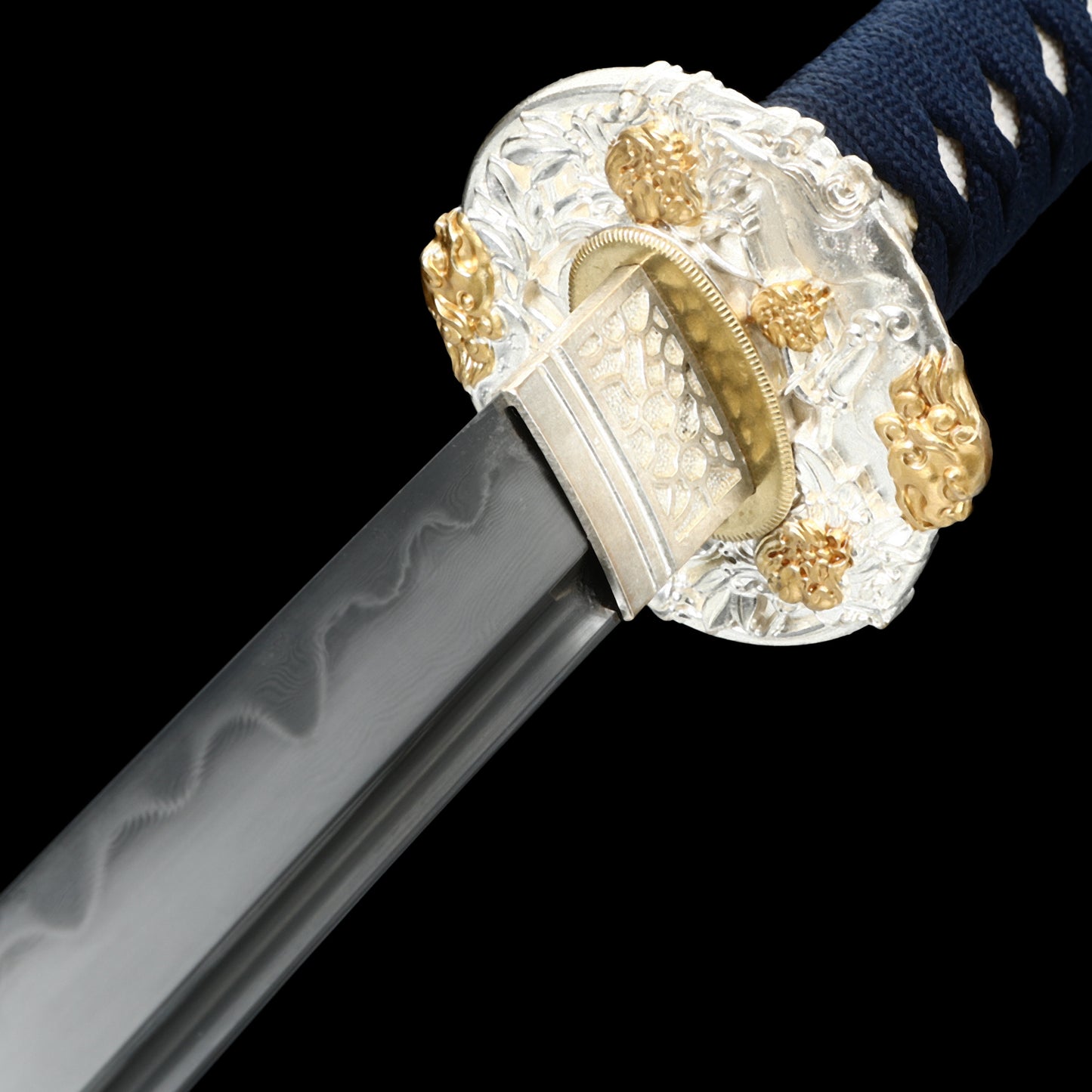 Hand forging patterned steel to make earth covered burning blades Lion Knife Tan Blue Sheath--S2080