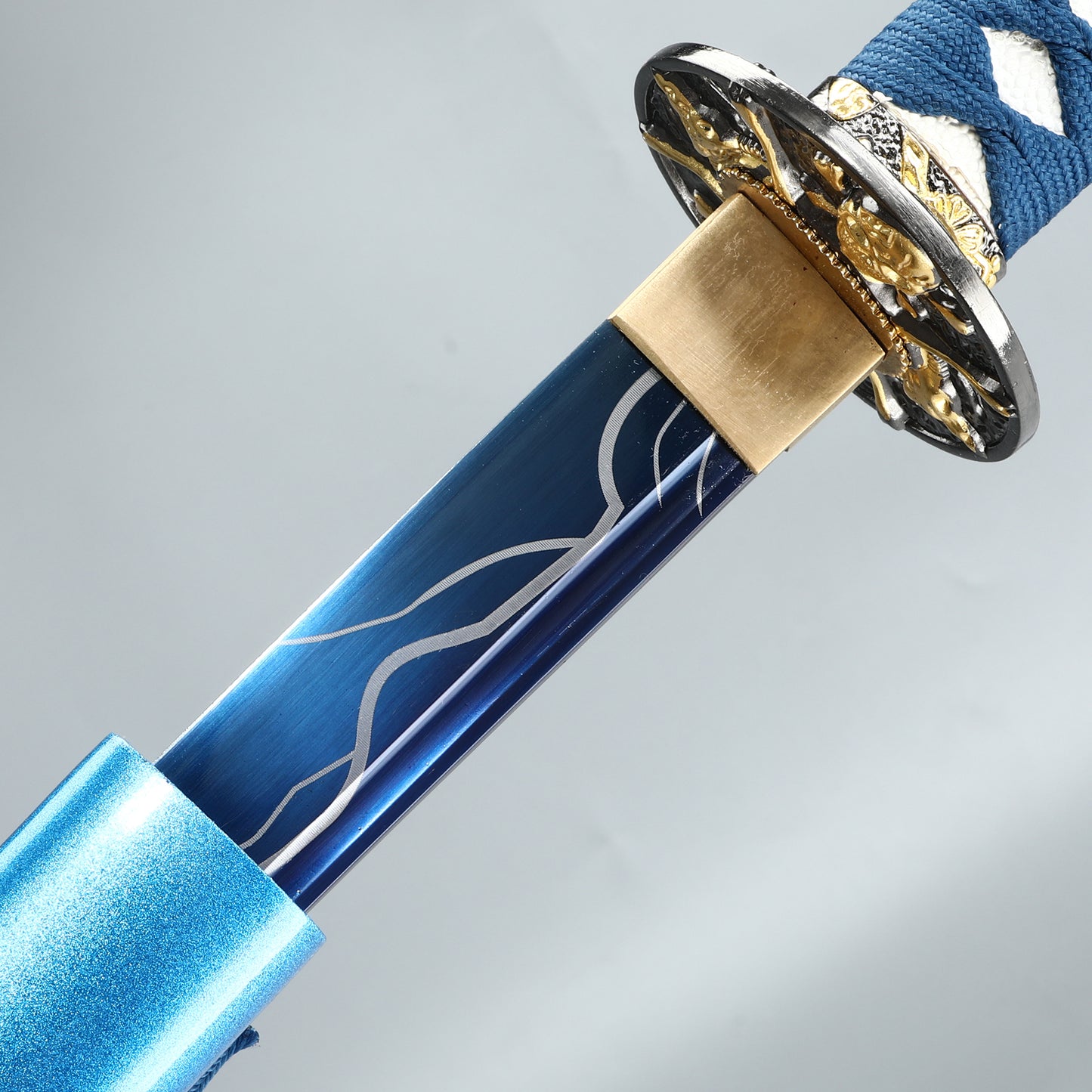 (63)Handmade authentic Japanese Samurai Sword 1060 steel grilled blue with blue sheath dreamlike style