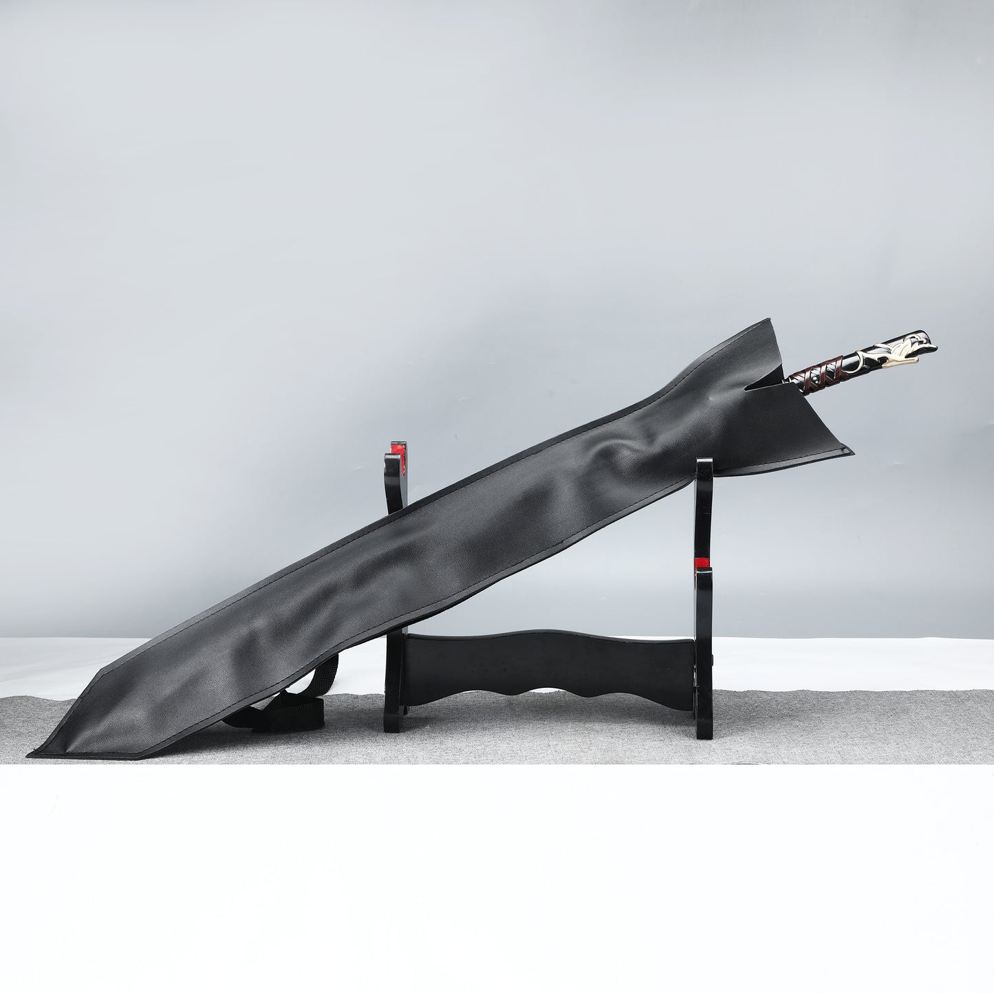 (88)Role playing props are all metal and non cutting