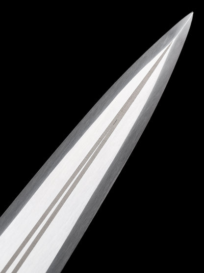 Eighteen weapons: Overlord Spear