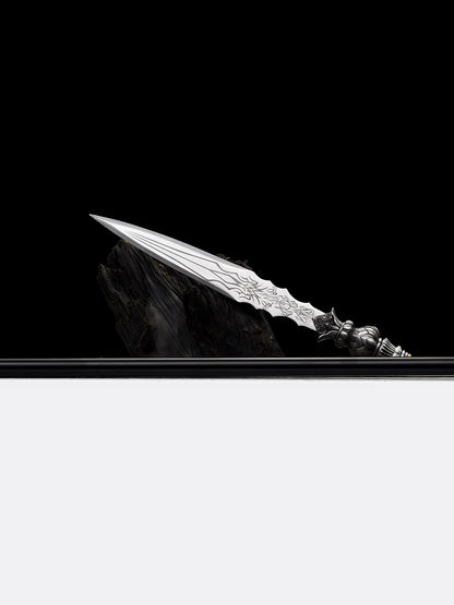Eighteen weapons: Lotus Spear 444