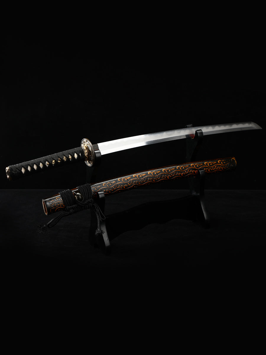 Hand-made Japanese katana Damascus steel covered soil burning blade blade