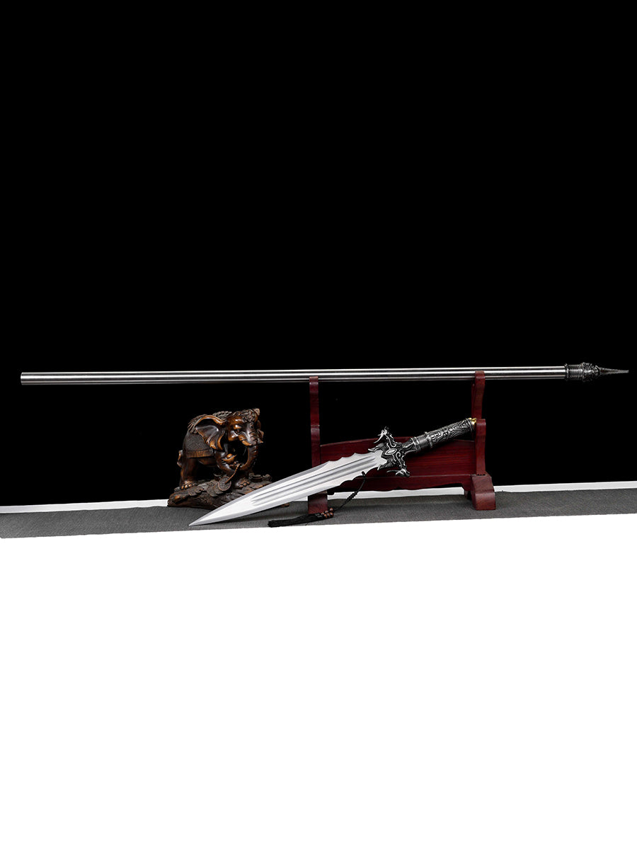Eighteen weapons: Dragon Gallbladder Bright Silver Spear