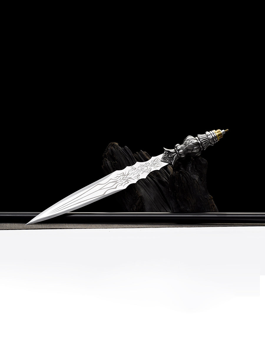 Eighteen weapons: Lotus Spear 444