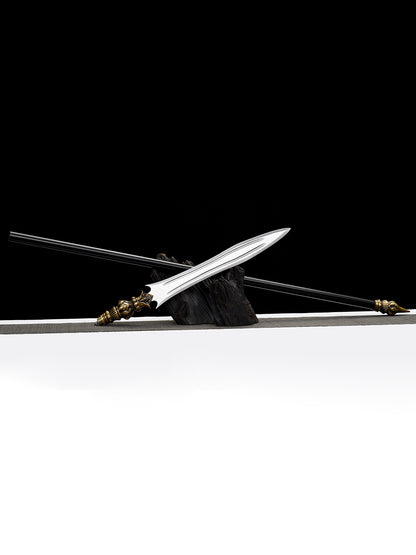 Eighteen weapons: Lotus Spear