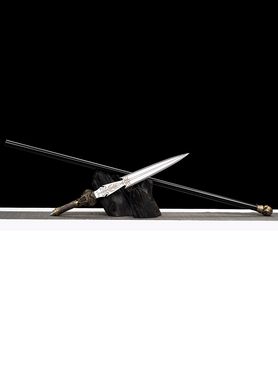 Eighteen weapons: Overlord Spear