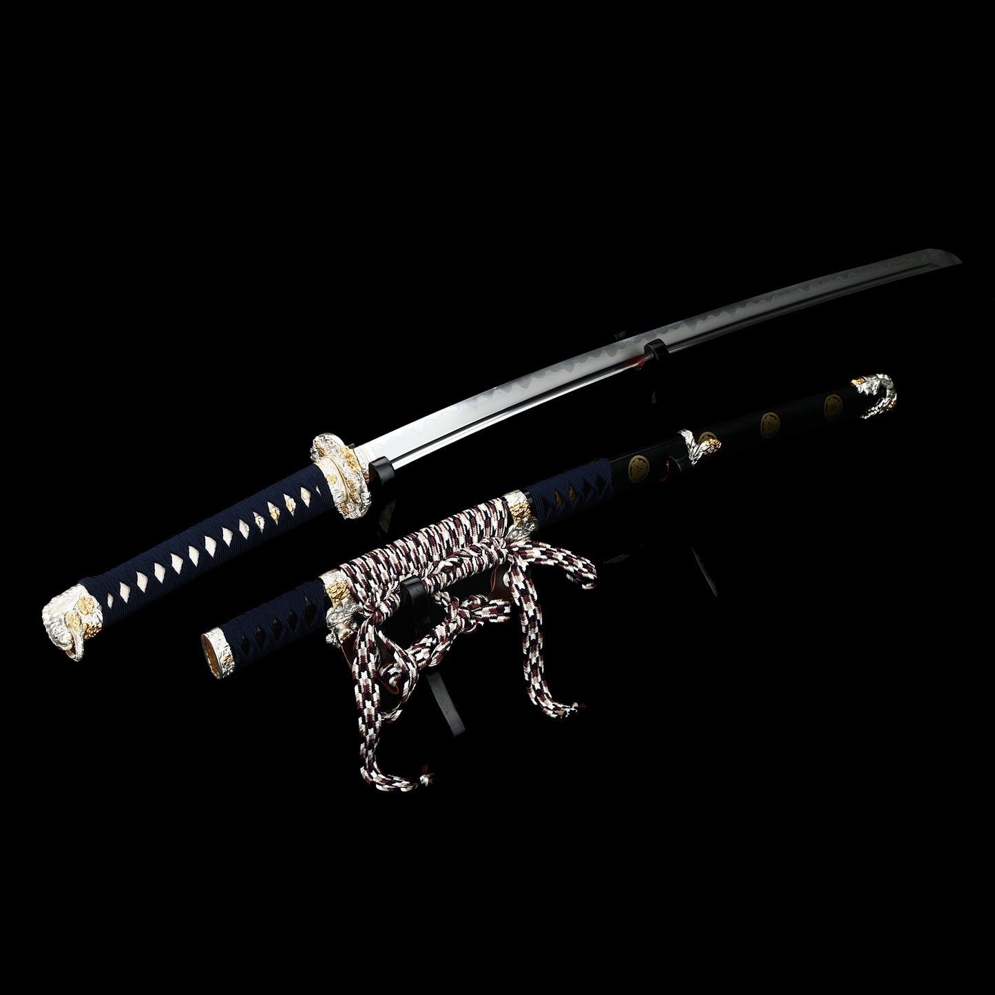 Hand forging patterned steel to make earth covered burning blades Lion Knife Tan Blue Sheath--S2080